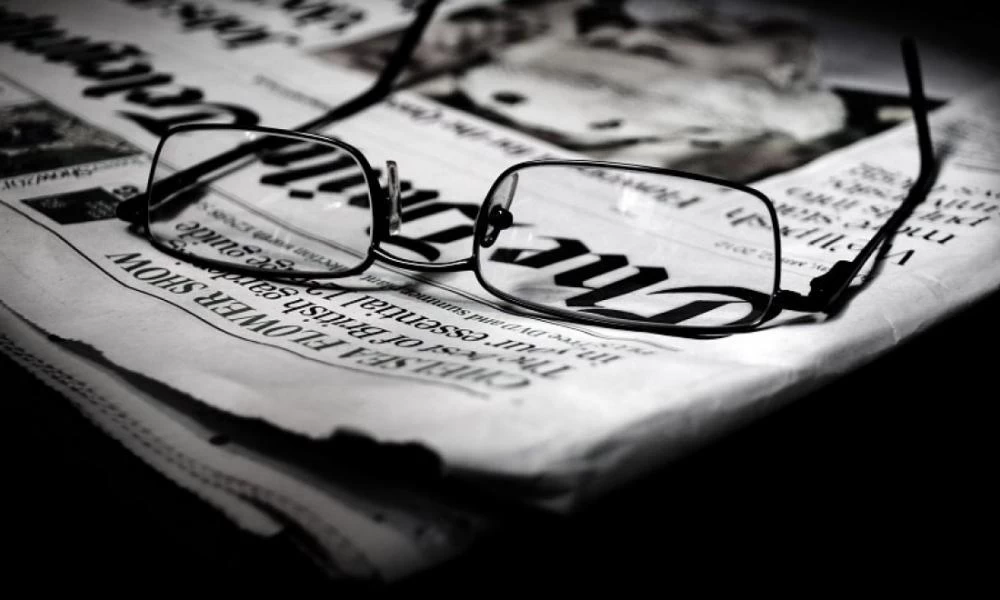 Διέρρηξαν σπίτι γνωστού δημοσιογράφου και άφησαν απειλητικό μήνυμα με μαχαίρι